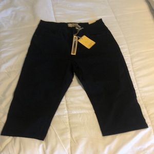 Brand new never worn size 2X (5 pocket) Black Hyper Stretch Capris